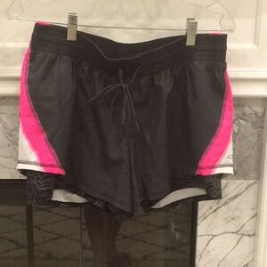 Champion Shorts! Sz. L